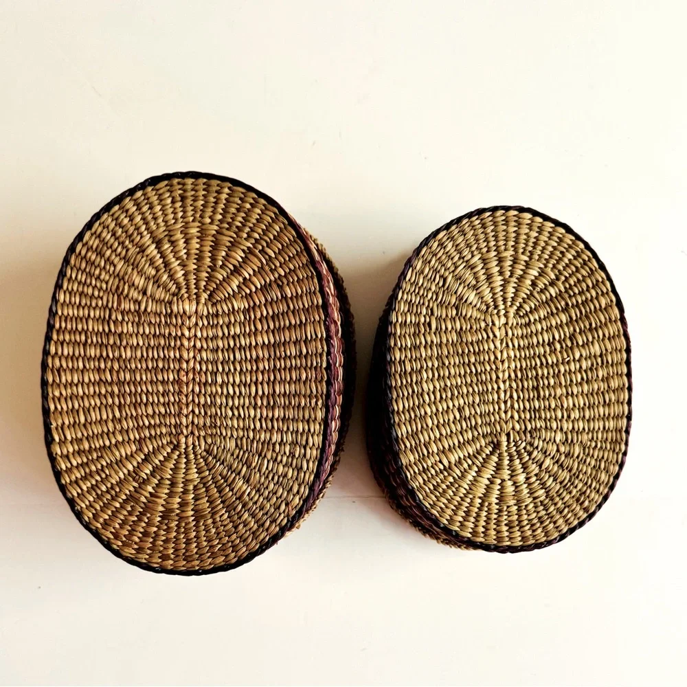 2PC Vtg 70s Finely Handwoven oval nesting baskets.Beautiful neutral tones.